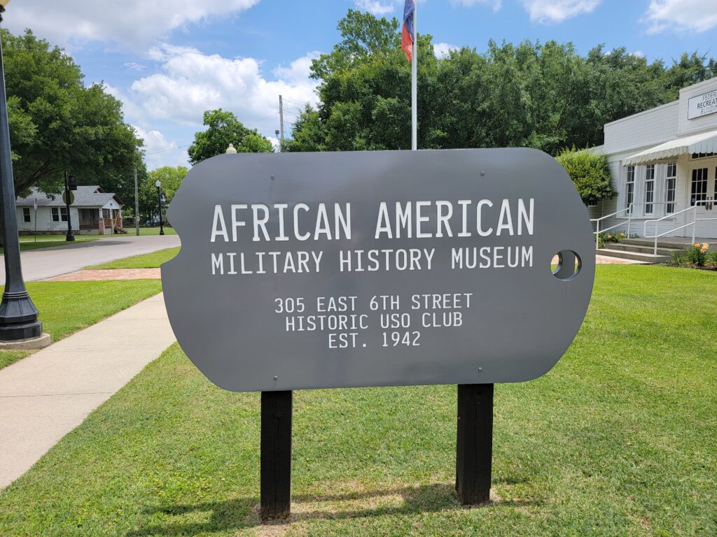 East-6th-Street-USO-Dogtag-Sign